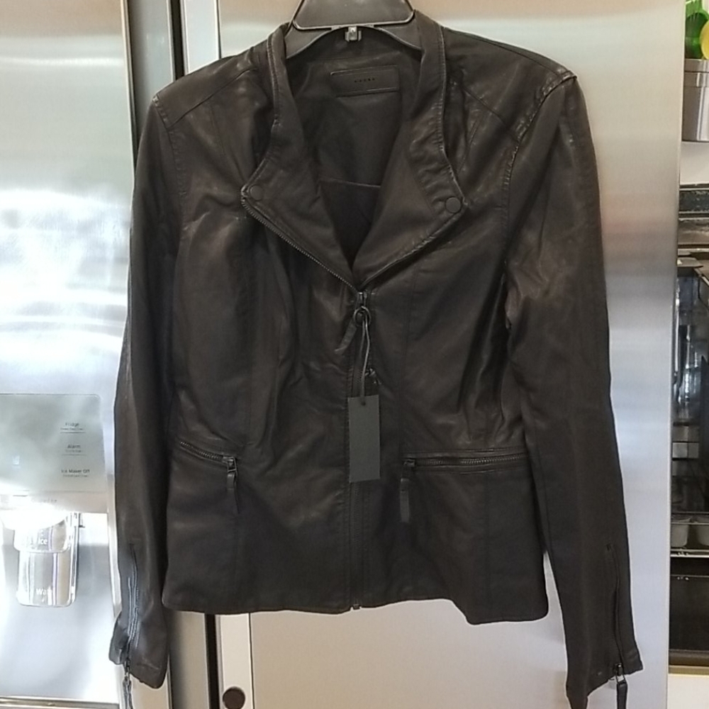 Blank NYC Black Leather Moto Asymmetrical Jacket Size M Flattering Fit - Picture 6 of 10